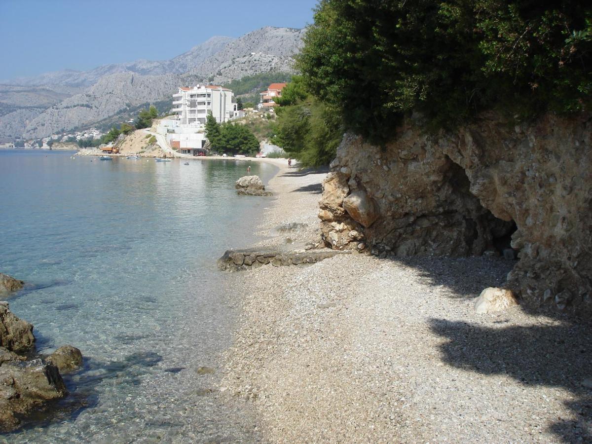 Aga Beach Suites Omiš Exteriör bild